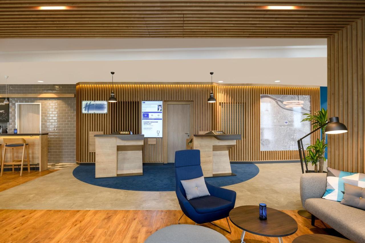 Holiday Inn Express Goettingen By Ihg Exterior photo