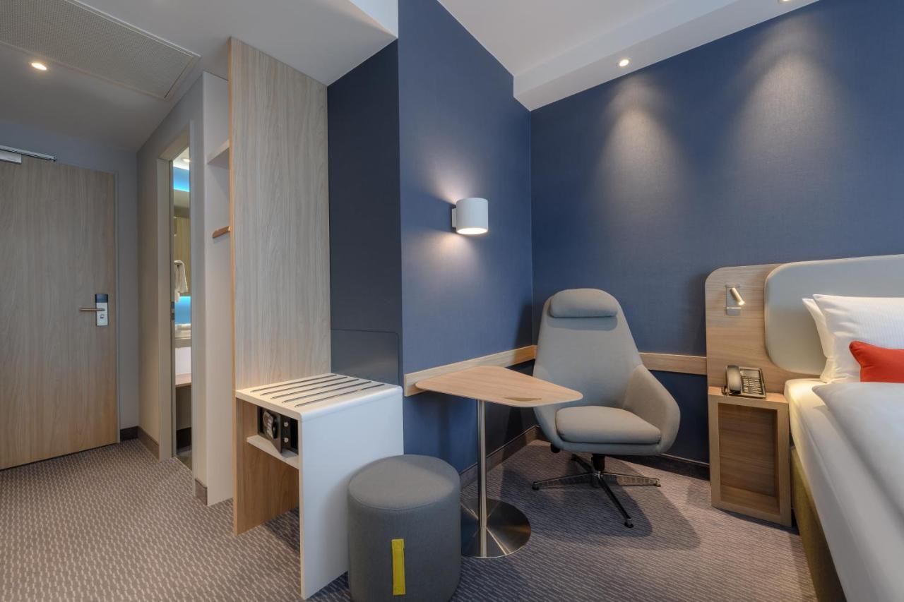 Holiday Inn Express Goettingen By Ihg Exterior photo