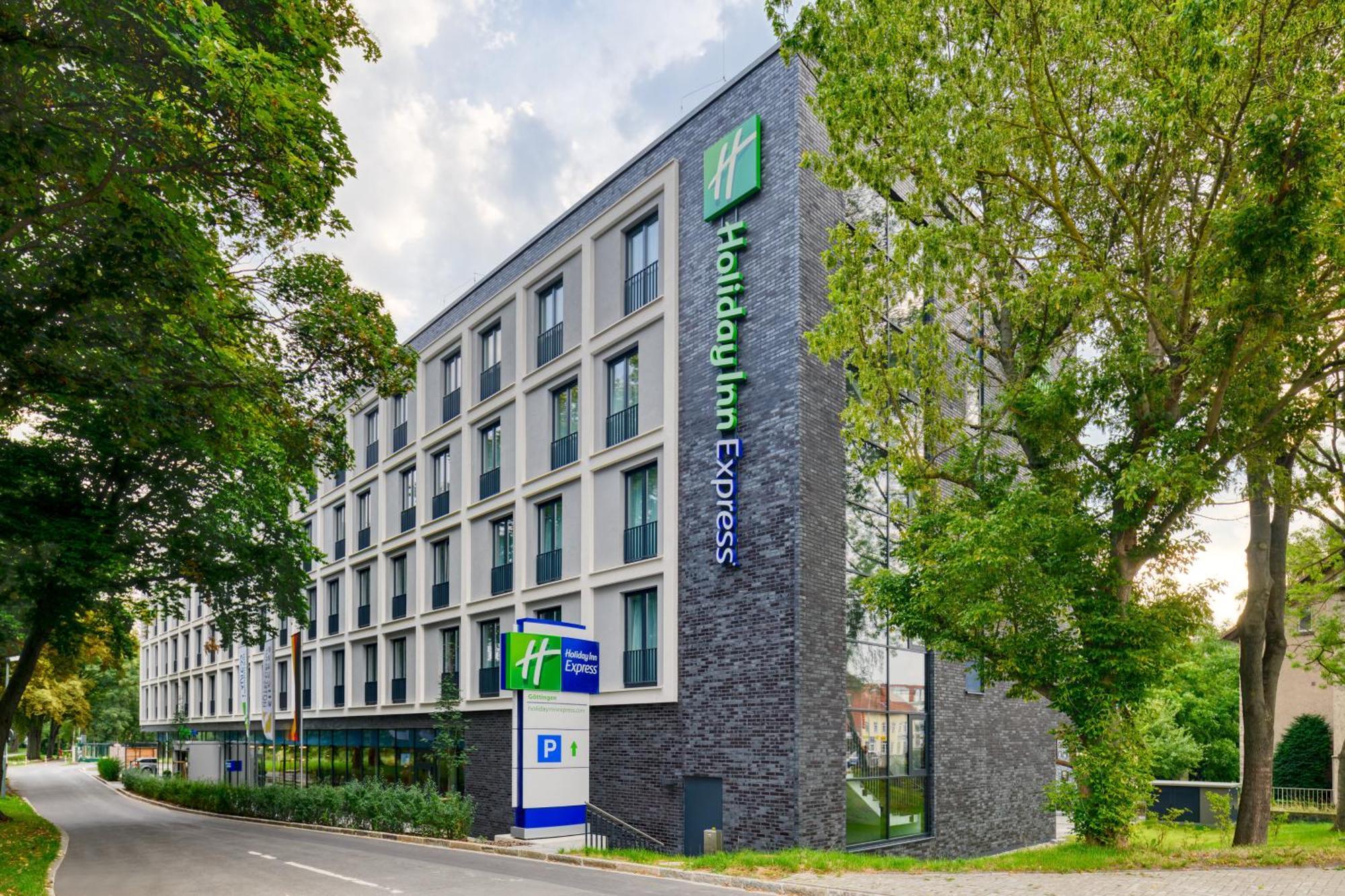 Holiday Inn Express Goettingen By Ihg Exterior photo